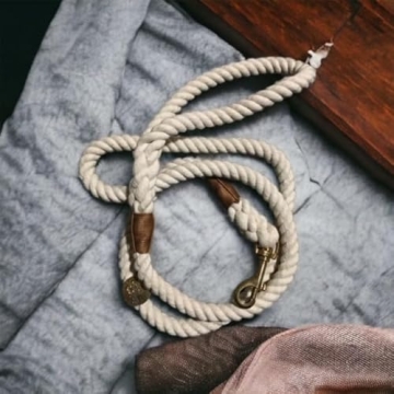 Durable Cotton Dog Leash for Comfortable Walks