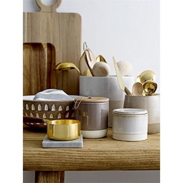 Elegant Acacia Wood Cutting Board with Circle Handle