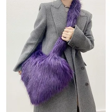 Chic Women's Faux Fur Heart Shape Crossbody Bag