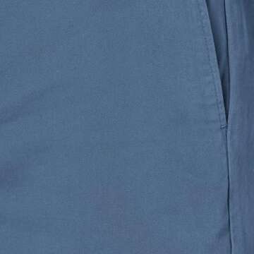 Amazon Essentials Men's Classic-Fit 9" Chino Short, Deep Blue, 38