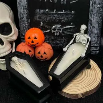 ZHURUININ Halloween Skeleton Candle, Halloween Home Decor-Halloween Candles Long Burning Soy Candle with Gothic Design, Vintage Farmhouse Decoration for Home Indoor Room Tables, Spooky Gift for Women