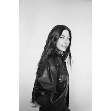 Rebecca Minkoff Blush By Rebecca Minkoff - Fragrance For Women - Sparkling Top Notes Of Citrus And Black Currant - Heart Notes Of Lush White Florals - Accentuated By Cedarwood - 6.8 Oz Fragrance Mist