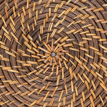 Artera Wicker Rattan Charger Plates - Elegant Set of 4 for Dining