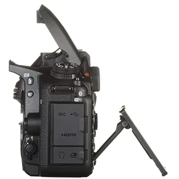 Nikon D7500 DSLR Camera Kit with 18-55mm Lens