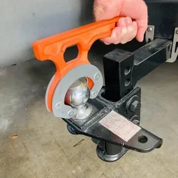 HitchGrip Tool for Easy Hitch Coupling and Handling