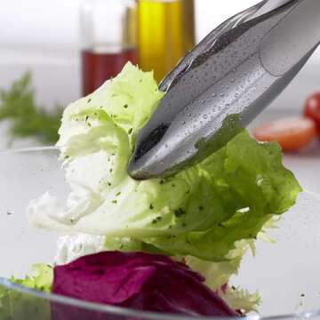 Rösle Stainless Steel 9-inch One-Handed Locking Tongs (12915)