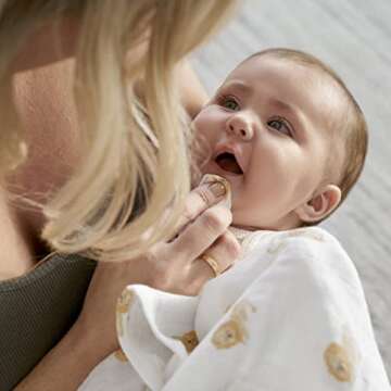 aden + anais Swaddle Blanket, 100% Organic Cotton Muslin Blankets for Girls & Boys, Baby Receiving Swaddles, Ideal Newborn & Infant Swaddling Set, 4 Pack, Animal Kingdom