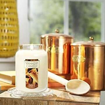 Yankee Candle French Vanilla Scented, Classic 22oz Large Jar Single Wick Candle, Over 110 Hour Burn Time, Ideal for Entertaining, Personal Relaxation, Gifting