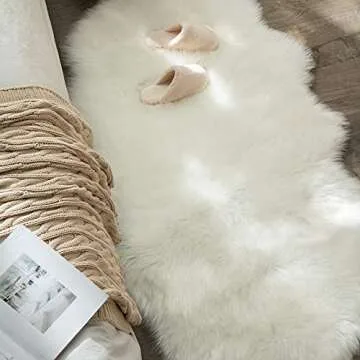 MIULEE Luxury Soft Fluffy Area Rug 3x5 Feet, Faux Fur Sheepskin Rug Decorative Plush Shaggy Carpet for Christmas Decor Bedside Sofa Floor Nursery, White