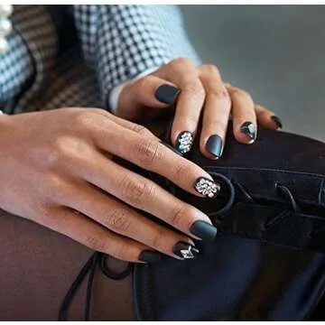 KISS imPRESS Press-On Nails Couture Collection Manicure Kit, ‘Lavish’, Patented Super-Hold Adhesive, 30 Fake Nails with 12 Accent Nails