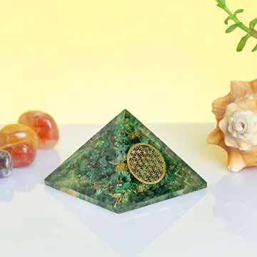 FASHIONZAADI Green Aventurine, Pyramids, Abundance Crystals, Chakra Pyramid, Pyramid, Meditation Pyramid, Pyramid Decor, Spiritual Gift