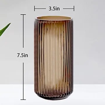 Elegant Muyan Ribbed Vase for Home and Office Decor