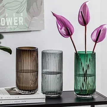 Elegant Muyan Ribbed Vase for Home and Office Decor