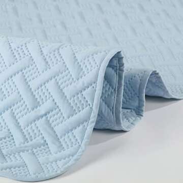 Serta ComfortSure Soft 3-Piece Full/Queen Quilt Bedding Set, Includes Bedspread/Coverlet and Pillow Shams, Bedding for All Seasons, Machine Washable, Light Blue