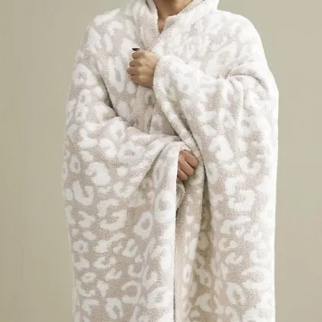 R.SHARE Leopard Print Throw Blanket - Super Soft & Cozy