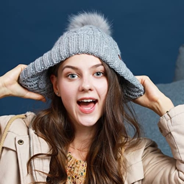 Warm REDESS Women Winter Pompom Beanie Hat