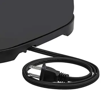 Affordable Amazon Basics 4-Slice Toaster with 6 Settings