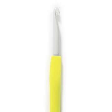 Clover Amour Crochet Hook (7.0 mm),Yellow