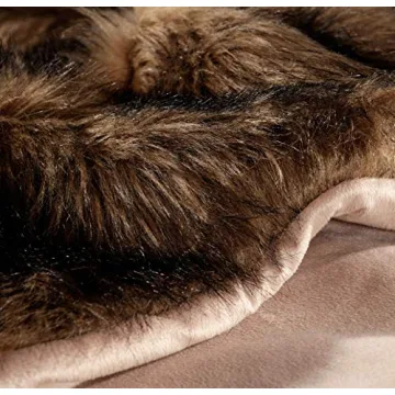 Luxury Plush Faux Fur Throw Blanket - Soft and Elegant 50x60
