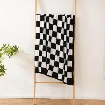 YIRUIO Cozy Throw Blanket, Soft & Stylish Décor