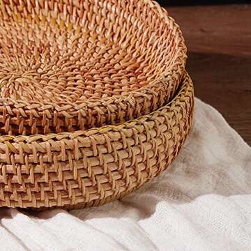 Small Round Keys Basket for Entryway Woven Baskets for Organizing Tabletop Decorative Wicker Organizer Basket for Keys Wallet Cell Phone Restaurant Food Serving Basket for Fruit Candy Cracker