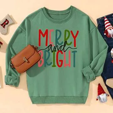 IZYJOY Christmas Sweatshirt for Women Merry and Bright Graphic Oversized Pullover Crewneck Long Sleeve Holiday Sweatshirt Top(Green,L)