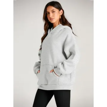 Trendy Queen Women's Oversized Hoodie Cozy Fleece Style