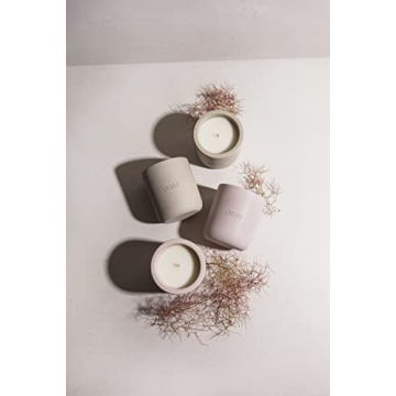 Luxurious OUAI North Bondi Candle - Coconut & Soy Wax Blend