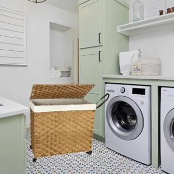 MOORLITER Wicker Laundry Basket 34.3 Gallon with Wheels