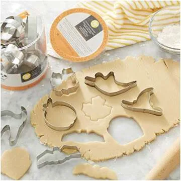 Wilton Halloween Metal Cookie Cutter Set, 18-Piece