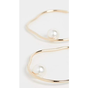 SHASHI Salvador Earrings - Elegant Gold Hoops