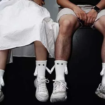 Yawlsow 2 Pair Holding Hands Magnet Socks, Funny Magnetic Hold Socks, Adult Crazy Silly Socks, Gift for Dad,Couple, Coworkers,Buddies,Friend,women,Teen Girl.Wedding Gifts