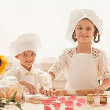 16 Mini Christmas Cookie Cutters for Festive Baking Fun