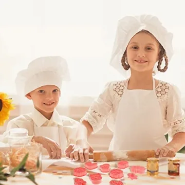 16 Mini Christmas Cookie Cutters for Festive Baking Fun