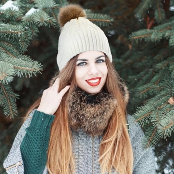 Versatile Winter Set with Beanie Scarf Gloves Earmuffs