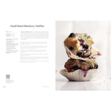 Sweet Tooth: 100 Desserts to Save Room For (A Baking Book)