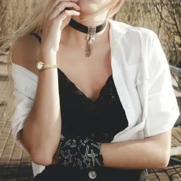 Diaofendi Petite Women's Easy Reader Watch, Analog Women Watch with Stainless Steel Expansion Band, Water Resistant (Gold, S(5.51"-7"))