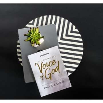Discerning the Voice of God: How to Recognize When God Speaks - Bible Study Book with Video Access
