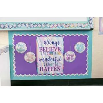 Light Turquoise Scalloped Border Trim for Colorful Decor