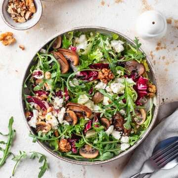 Yupik Raw California Walnuts, Halves & Pieces, 2.2 lb, Kosher, Gluten-Free, Vegan, Unsalted Nuts, Unroasted, Source of Omegas, Healthy Snacks, Nut Topping & Inclusion, Ideal for Baking & Cooking