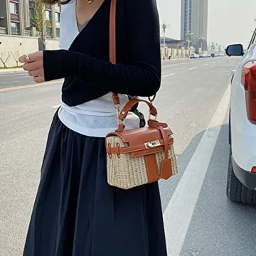 Stylish FAIRYSAN Women's Straw Crossbody Bag for Summer