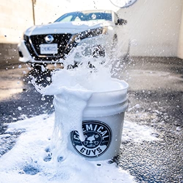 Heavy Duty Clear Car Wash Bucket 4.5 Gal by Chemical Guys