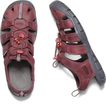 KEEN Women's Clearwater CNX Lightweight Sandals