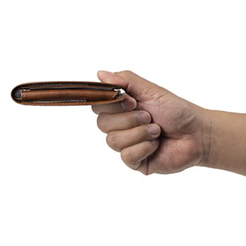 Amazon Essentials RFID Bifold Wallet for Men - Secure & Stylish