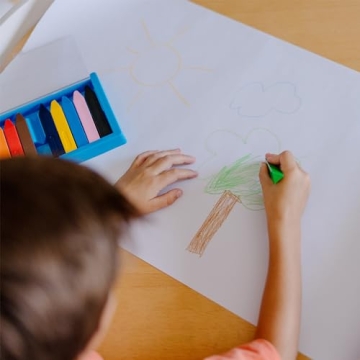 Melissa & Doug Jumbo Triangular Crayons for Toddlers