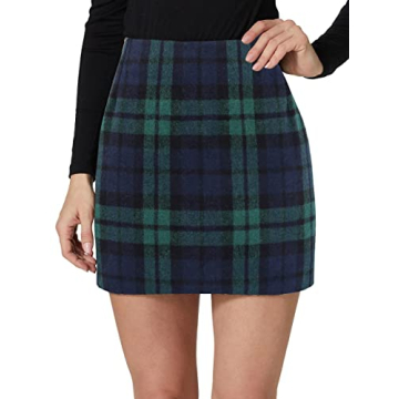 Stylish Women's Green Plaid Mini Skirt for Fall 2023