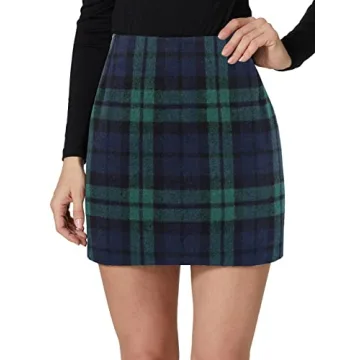 Stylish Women's Green Plaid Mini Skirt for Fall 2023