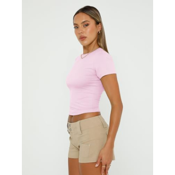 Trendy Queen Women's Scoop Neck Crop Tops for Summer