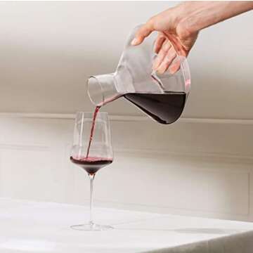 Josephinenhütte - JOSEPHINE Decanter - Brilliant - Hand blown decanter - This crystal glass decanter is designed for 0.75l wine bottles.