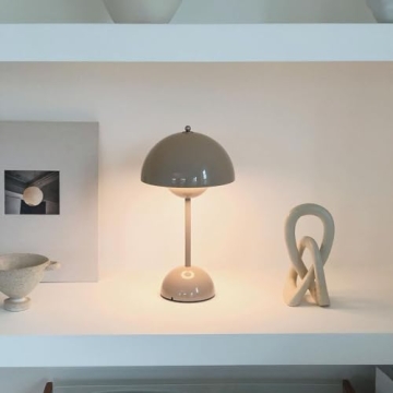 FunHaoWu Flower Bud Lamp - Stylish Rechargeable Decorative Light